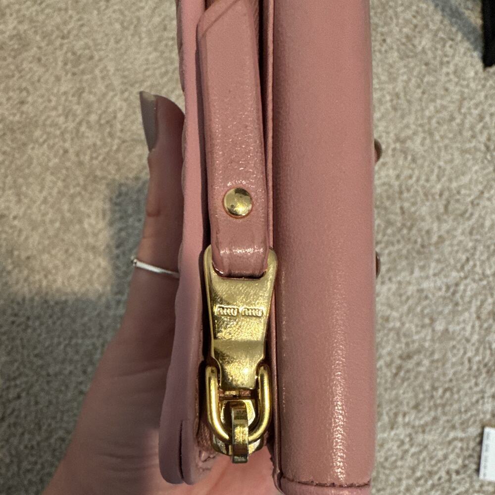 Miu Miu Pink Matelasse Leather Wallet with original tag and authenticity card - Picture 5 of 13